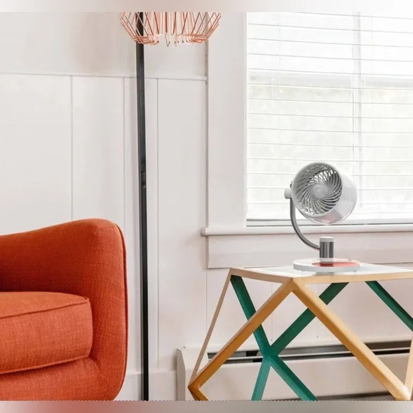 **CLEARANCE** VORNADO - Pivot 3U Whole Room Air Circulator - Picture 8 of 10